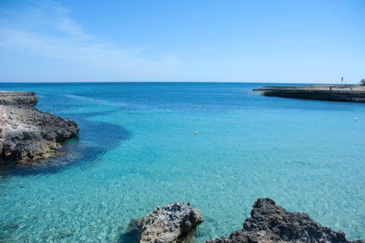 Monolocale finemente ristrutturato Ostuni Esterno foto